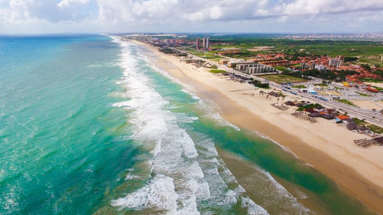 Sancionada lei que reconhece barracas da Praia do Futuro como patrimônio cultural - Notícias