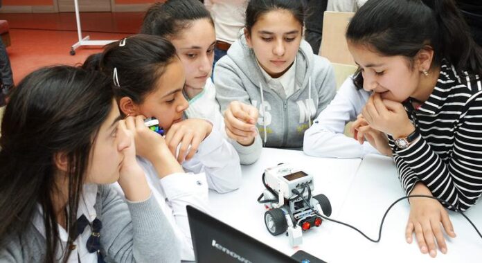 Dia Internacional das Mulheres e Meninas na Ciência promove equidade