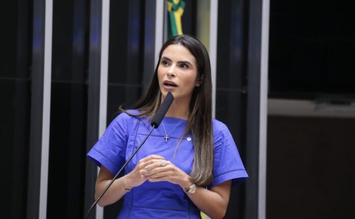 Discussão e votação de propostas legislativas. Dep. Yandra Moura (UNIÃO-SE)