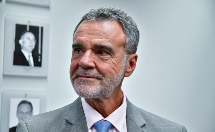 Instalação da comissão e eleição de presidente e vice-presidentes. Dep. Daniel Almeida (PCdoB - BA)