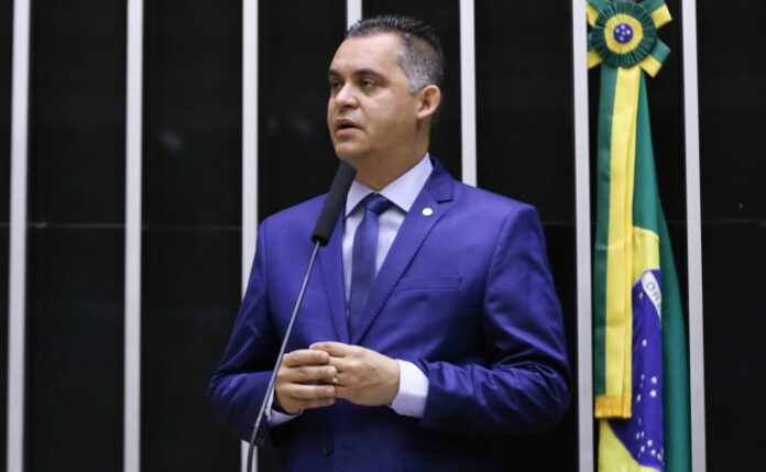 Discussão e votação de propostas legislativas. Dep. Gilson Daniel (PODE-ES)
