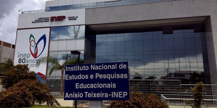 Encceja 2025: prazo para justificar ausência em 2024 termina hoje