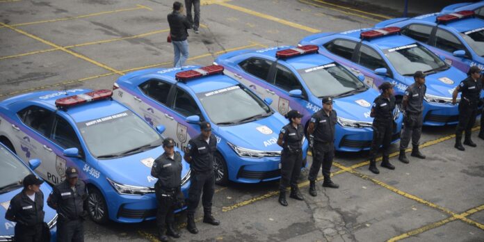 Polícia Militar prende mais de 400 pessoas durante carnaval no Rio