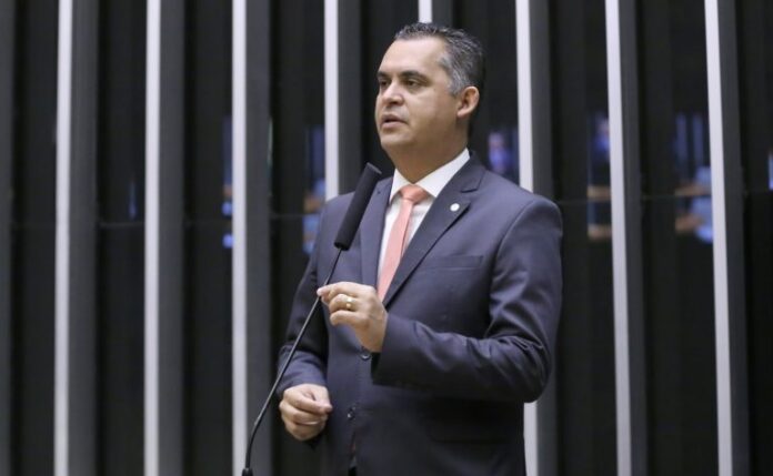 Discussão e votação de propostas legislativas. Dep. Gilson Daniel (PODE - ES)
