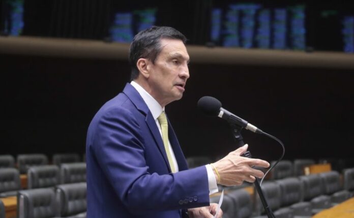 Discussão e votação de propostas legislativas. Dep. Sidney Leite (PSD-AM)
