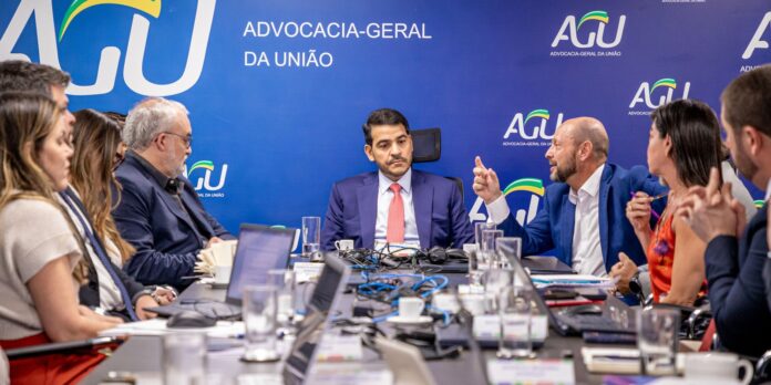 INSS prepara plano para ressarcir aposentados vítimas de fraude