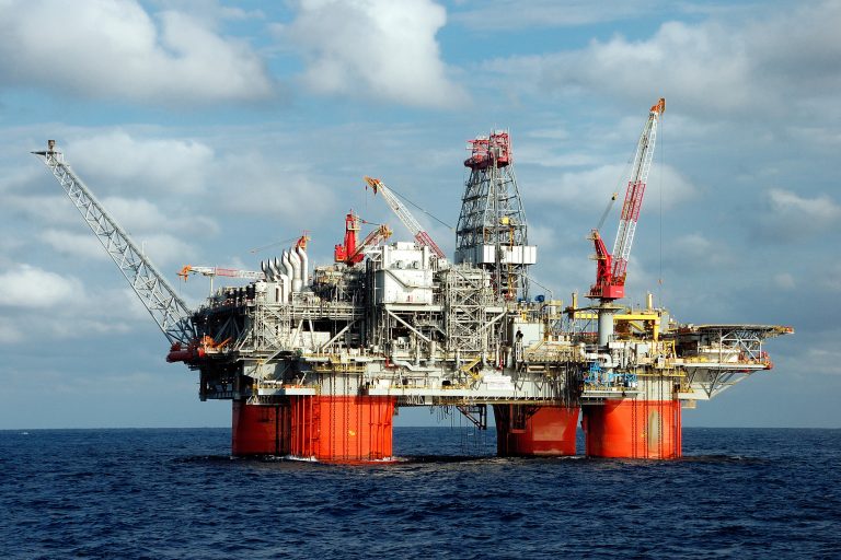 Plataforma de exploração de petróleo