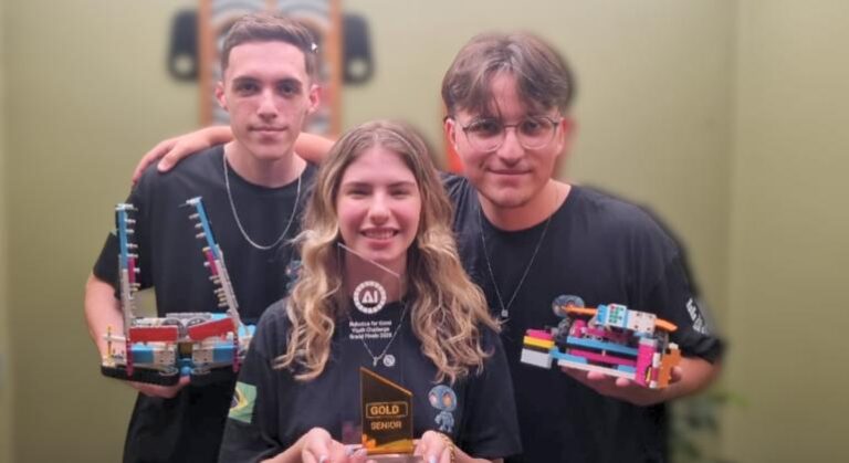 Equipe brasileira vence competição mundial de robótica para o bem