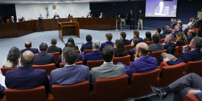 Saiba como foi o 1º dia do julgamento de Bolsonaro Saiba como foi o 1º dia do julgamento de Bolsonaro e mais sete réus