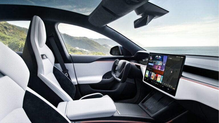 Tesla cita Musk e 'bom senso' para tenta anular multa em júri por acidente com o Autopilot