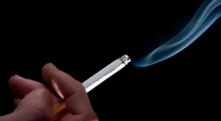 OMS confirma que uso do tabaco na gravidez causa nanismo