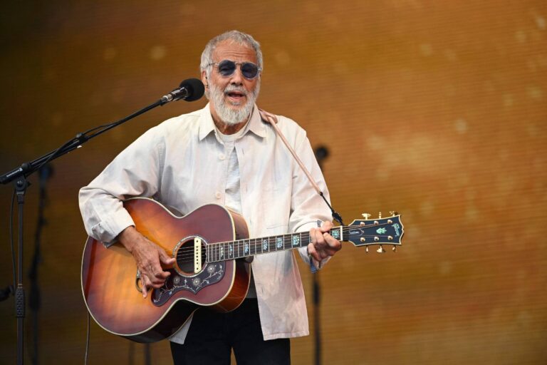 Cat Stevens cancela turnê nos EUA por problemas com visto - 30/09/2025 - Ilustrada