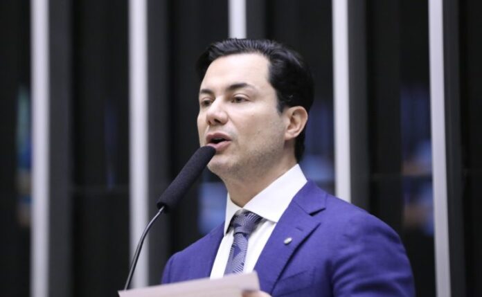 Comissão aprova medidas de proteção e segurança para cães policiais Discussão e Votação de Propostas Legislativas. Dep. Clodoaldo Magalhães (PV-PE)