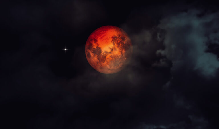 Saiba o que é a "Lua de Sangue", que acontece durante o eclipse