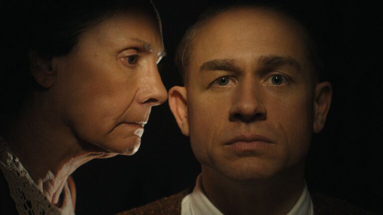 6 diferenças entre ficção e realidade na série Monstro: A História de Ed Gein