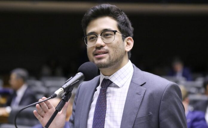Projeto zera Imposto de Importação para compras internacionais de até Discussão e votação de propostas legislativas. Dep. Kim Kataguiri (UNIÃO - SP)