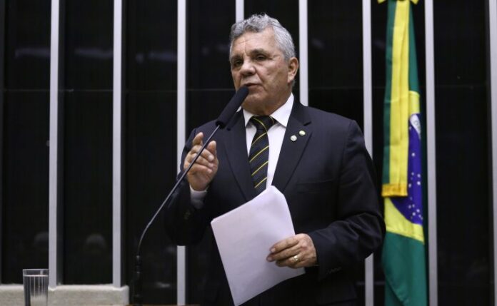 Câmara aprova regras para destinar imóveis de origem ilícita ao Discussão e votação de propostas legislativas. Dep. Alberto Fraga (PL - DF)