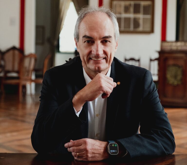 Paulo Cavalcanti Lança “Inteligência Cidadã” e Reforça Debate Sobre o Papel do Associativismo na Transformação Social Brasileira