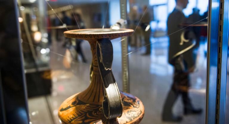 Passado Roubado: Por dentro da luta contra o tráfico ilícito de antiguidades