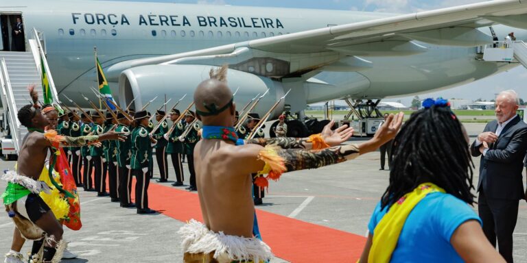 Lula desembarca na África do Sul para participar da Cúpula do G20