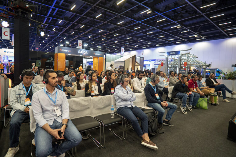 Construlev 2025 encerra congresso com foco em inovação, produtividade e ESG na construção leve