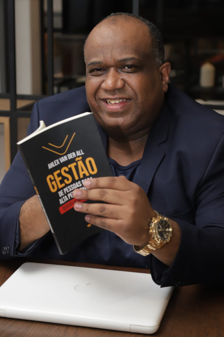 A Mente que Está Redesenhando a Gestão de Pessoas no Brasil: Quem é Ahlex Van der All e o Ecossistema AVDA ALL