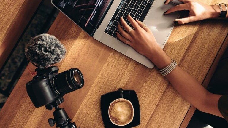 Branding pessoal e influência estratégica como a nova geração de criadores transforma autenticidade em valor de mercado