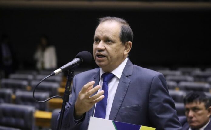 Discussão e votação de propostas legislativas. Dep. Eli Borges (PL-TO)