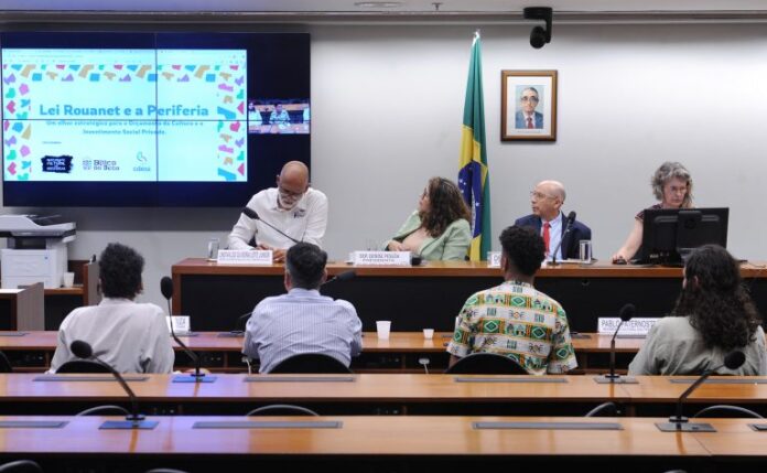 Movimentos culturais reivindicam aprovação de lei nacional de fomento à Audiência Pública - Políticas públicas destinadas ao fomento das culturas periféricas.