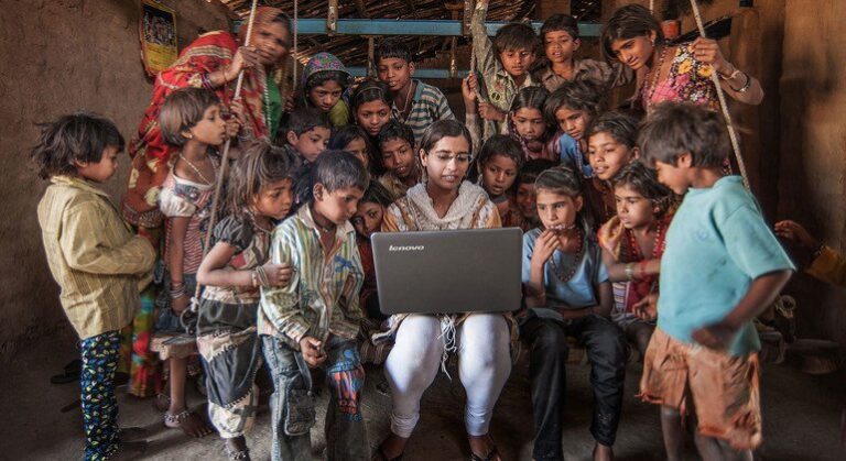 Países reafirmam futuro digital centrado nas pessoas e salvaguardas para IA