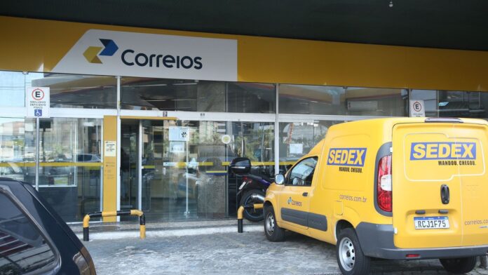 Plano de reestruturação dos Correios prevê demissões e fechamento de agências