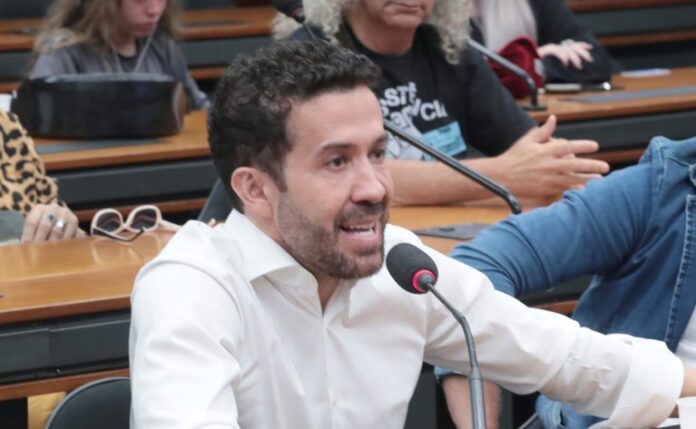 Audiência Pública - A participação e o reconhecimento das mulheres na Cultura Rock. Dep. André Janones (AVANTE - MG)