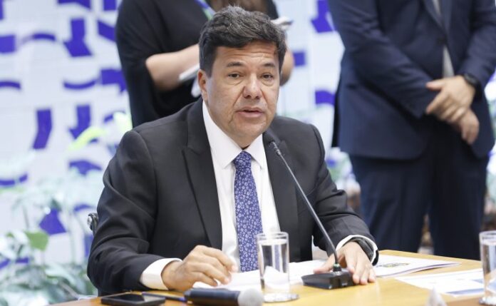 Relator apresenta alterações na proposta que reestrutura a segurança pública Reunião de Líderes. Dep. Mendonça Filho (UNIÃO - PE)