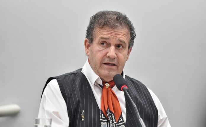 Comissão defende investimentos em prevenção para evitar novas enchentes no Audiência Pública - Balanço das atividades da Comissão sobre os impactos das enchentes do Rio Grande do Sul. Dep. Pompeo de Mattos (PDT - RS)