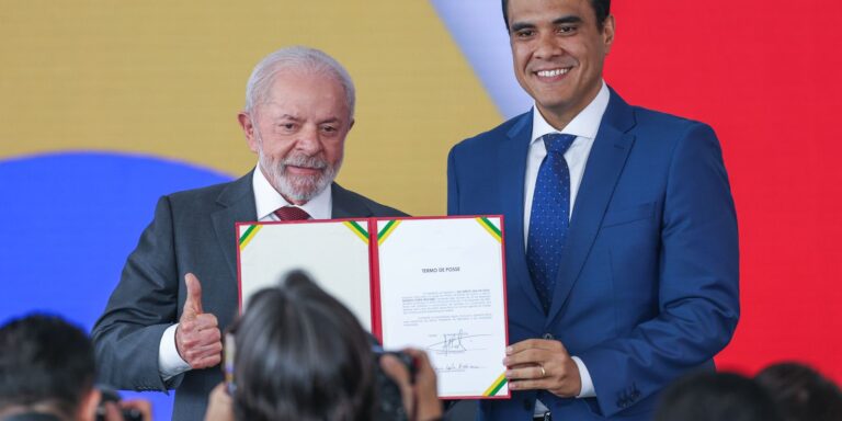 Novo ministro diz que governo deve priorizar acesso do povo ao turismo