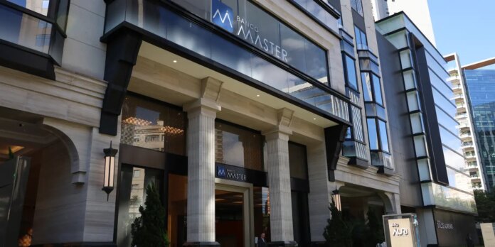 Vorcaro e ex-presidente do BRB se contradizem durante acareação