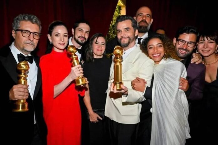 Globo de Ouro: Walter Salles celebra 'O Agente Secreto' - 12/01/2026 - Ilustrada