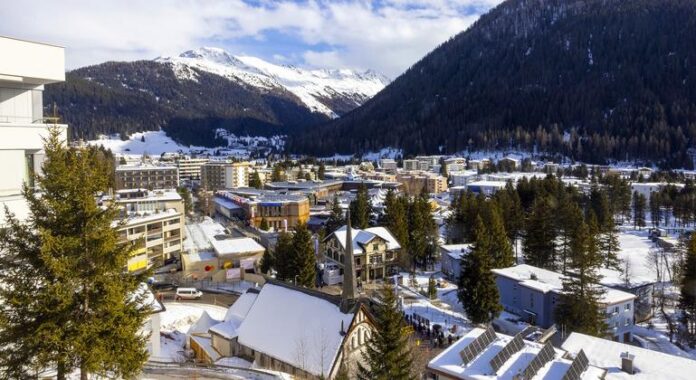 ONU quer que Fórum de Davos responda desafios como fome e migração