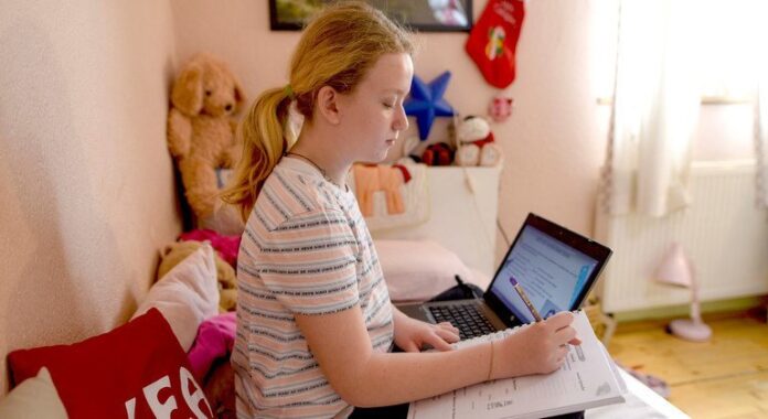 Declaração pede proteção das crianças frente à perigos da IA Declaração pede proteção das crianças frente à perigos da IA no ambiente digital