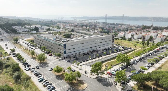 Peritos alertam que sanções da UE contra acadêmicos afetam direitos Peritos alertam que sanções da UE contra acadêmicos afetam direitos humanos