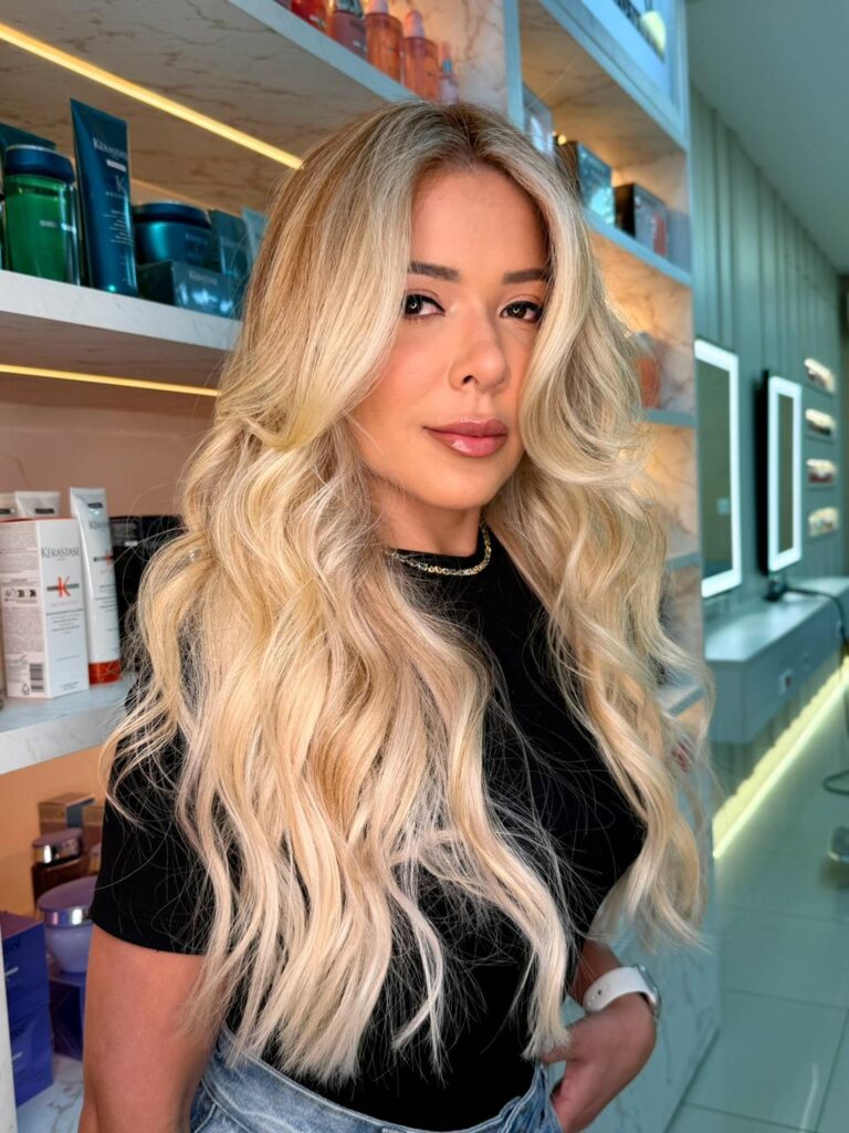 Adibis Concept revoluciona o mercado de mega hair com técnica injetada em fita adesiva e eleva o padrão de naturalidade e saúde capilar