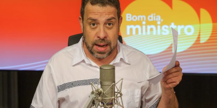 Fim da escala 6x1 deve aumentar produtividade, diz Boulos Fim da escala 6x1 deve aumentar produtividade, diz Boulos