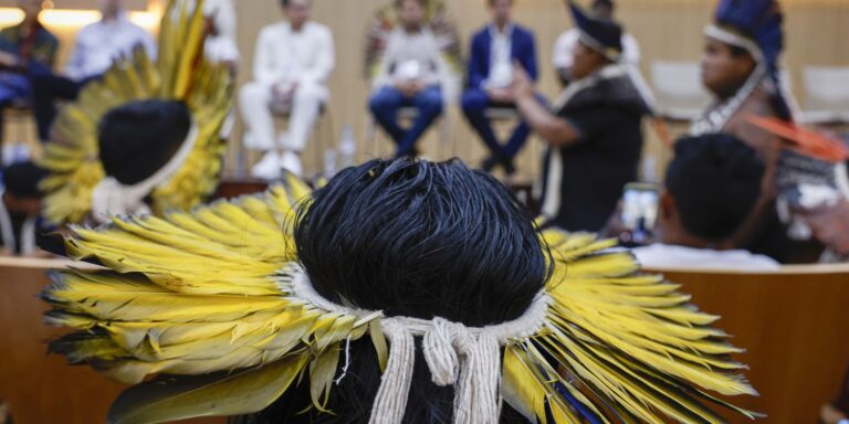 Vestibular da USP vai cobrar obras indígenas e quadrinhos