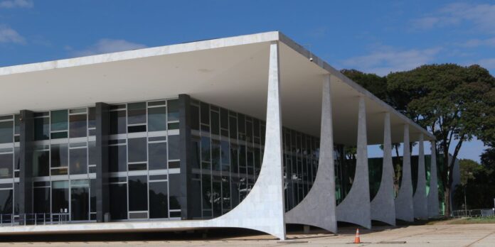 Psol aciona STF contra “gratificação faroeste” a policiais que matam Psol aciona STF contra “gratificação faroeste” a policiais que matam