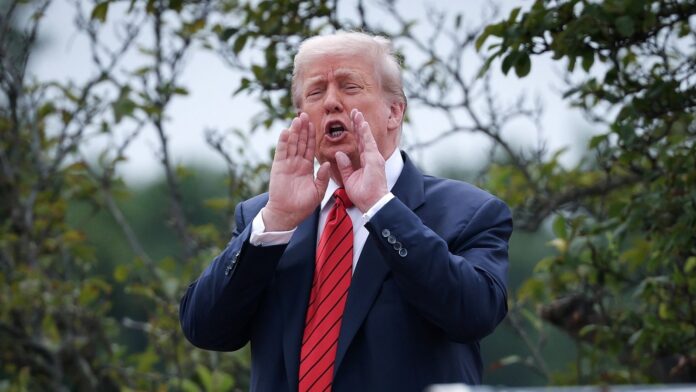 Trump ordena a revelação de arquivos sobre vida alienígena, OVNIs e UAPs