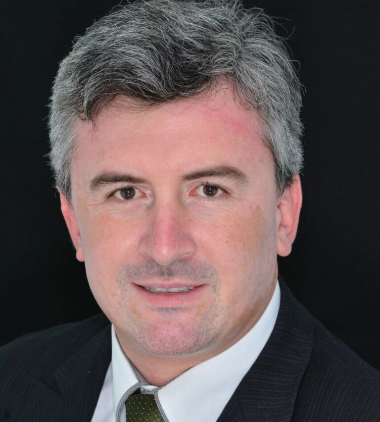 Cirurgião-dentista brasileiro será homenageado em Dubai e consolida protagonismo internacional da odontologia nacional