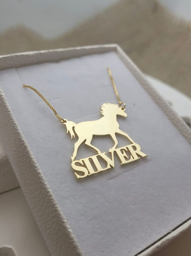 Momentos inesquecíveis, por que as semijoias personalizadas se tornaram as novas guardiãs da memória