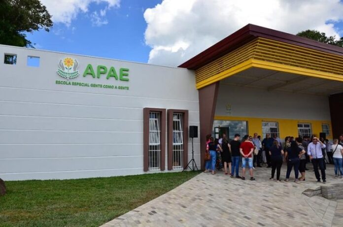 Medida provisória reduz juros do FGTS para entidades filantrópicas de saúde - Notícias