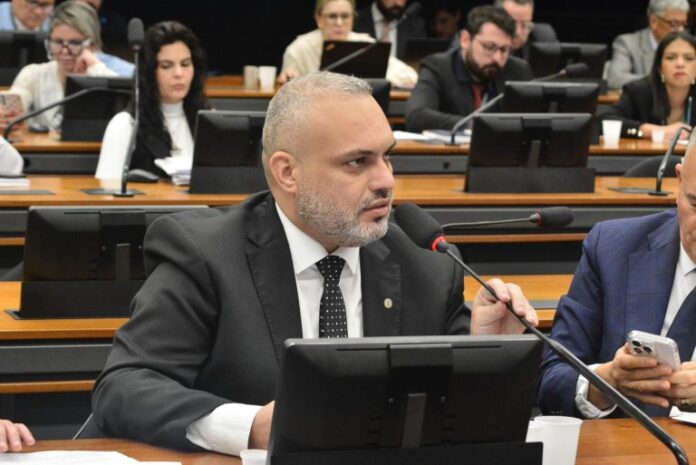 Projeto prevê indenização para gestante em caso de abandono pelo parceiro - Notícias