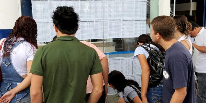 Cursos populares podem se inscrever em rede do MEC até Cursos populares podem se inscrever em rede do MEC até o dia 27